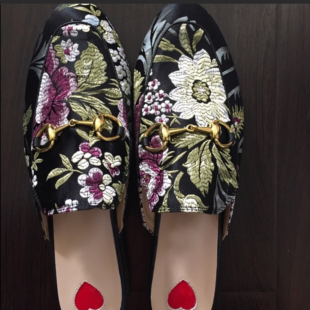 FLoRaL HoRsE BiT PriNcEtOwN BaCkLeSS LoAfEr MuLeS